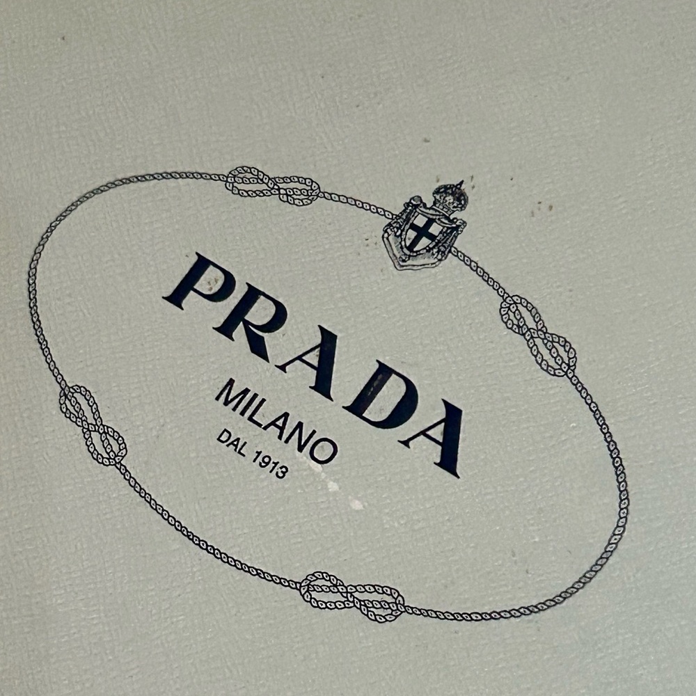 ❤️ Prada Shoes. Oxford & Brouge Sneaker style. Authentic shoes.